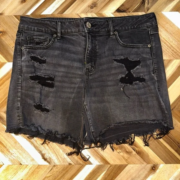 American Eagle Denim MIDI Shorts - Picture 2 of 5